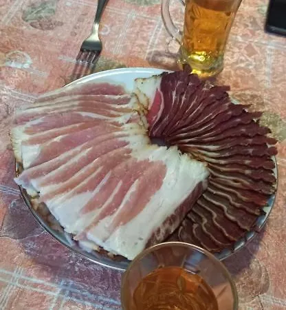 Porodicna Brvnara Ivanovic Златибор